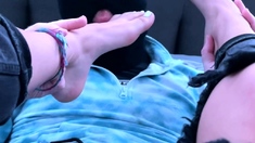 Amateur Foot Fetish Girlfriend Sucks and gives a Footjob