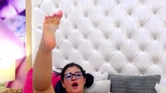 Cute Amateur Webcam Teen Girl Toying Pussy On Webcam