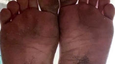 Amateur Foot Fetish Girlfriend Sucks and gives a Footjob