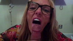 Amateur housewife blowjob and handjob with cumshot