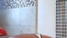 Biiggjuiccyfruit aka biiggjuiccyfruit OnlyFans - Oiled up