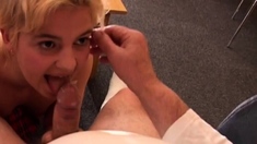 Safe Sex With Petitte Gold, Sicke