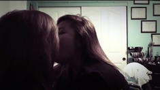 Asian Amateur Lesbians Kissing