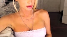 Glamour Babe With Big Boobs Masturbates In Lingerie