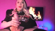 Brunette Tranny Jerking In Hard Dick In Solo Webcam