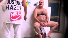 Str8 spy pakistani daddy in public bath