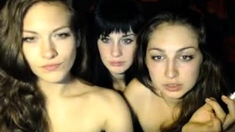 Amateur French Teen Threesome